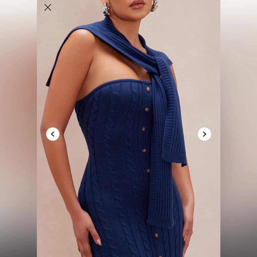 Sweater Maxi Dress - Picture 3 of 6